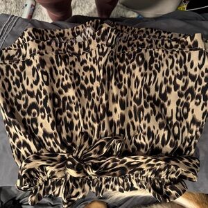 Pink Lily Cheetah Shorts with Bow 
Size Medium
$10